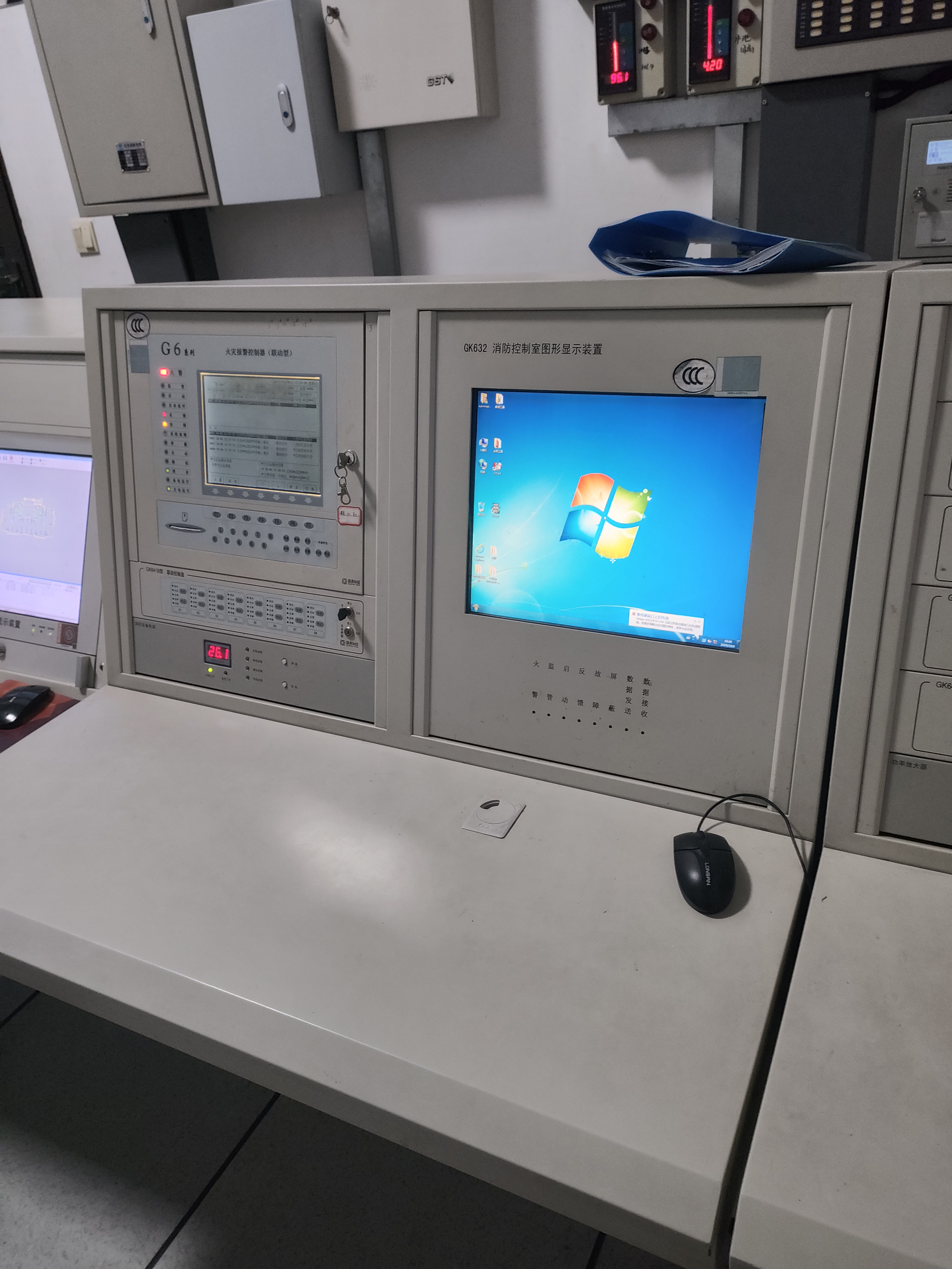 一,学习知识与时俱进;有时人们会觉得,自己已经考取了消防