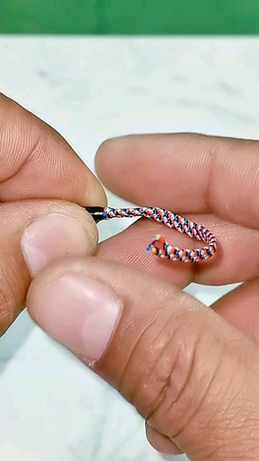 非常结实的竿梢绳绑法,学会了不求人!