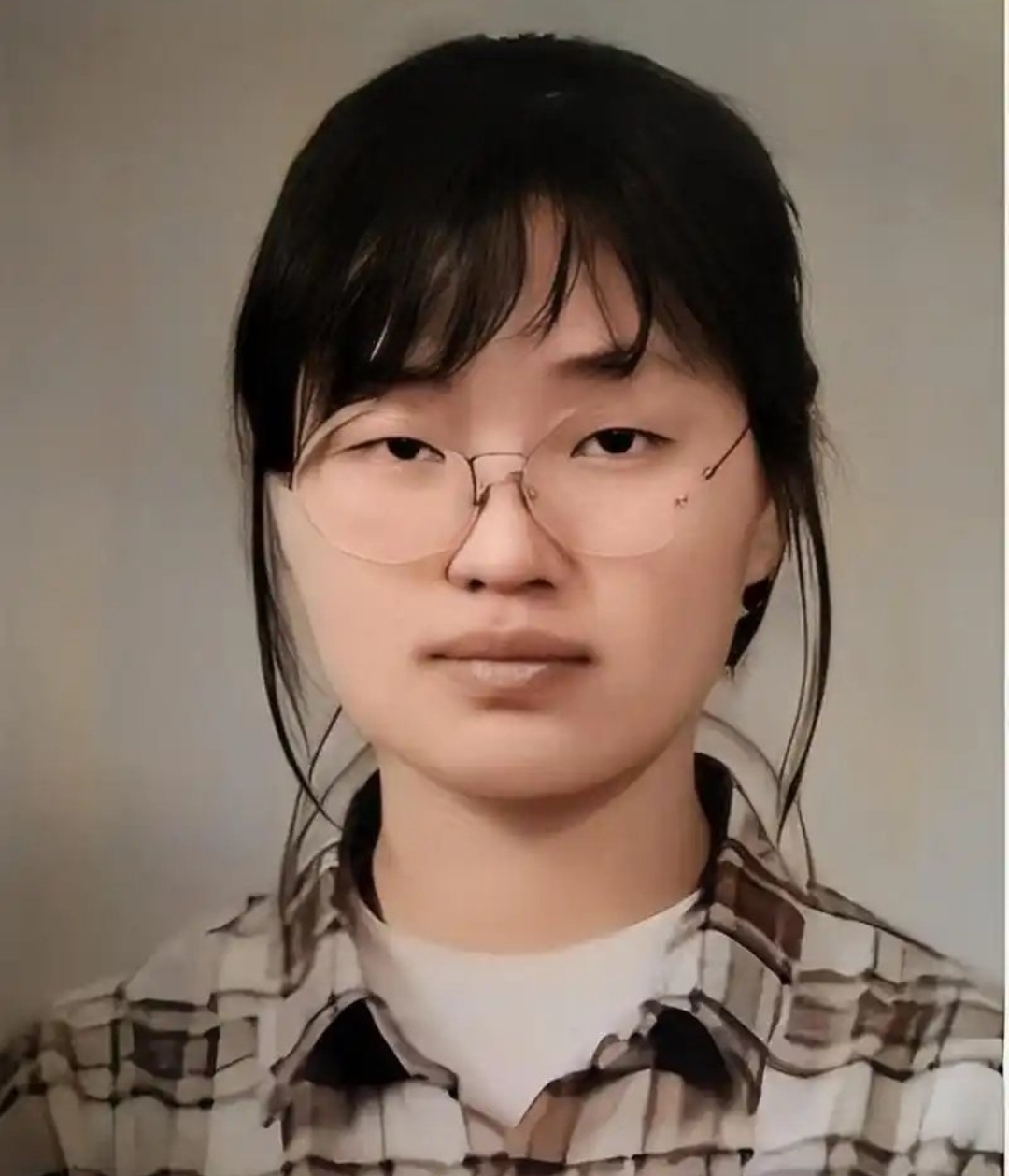 这些年越来越美了,美貌引发强烈关注,然而,老公冲冠