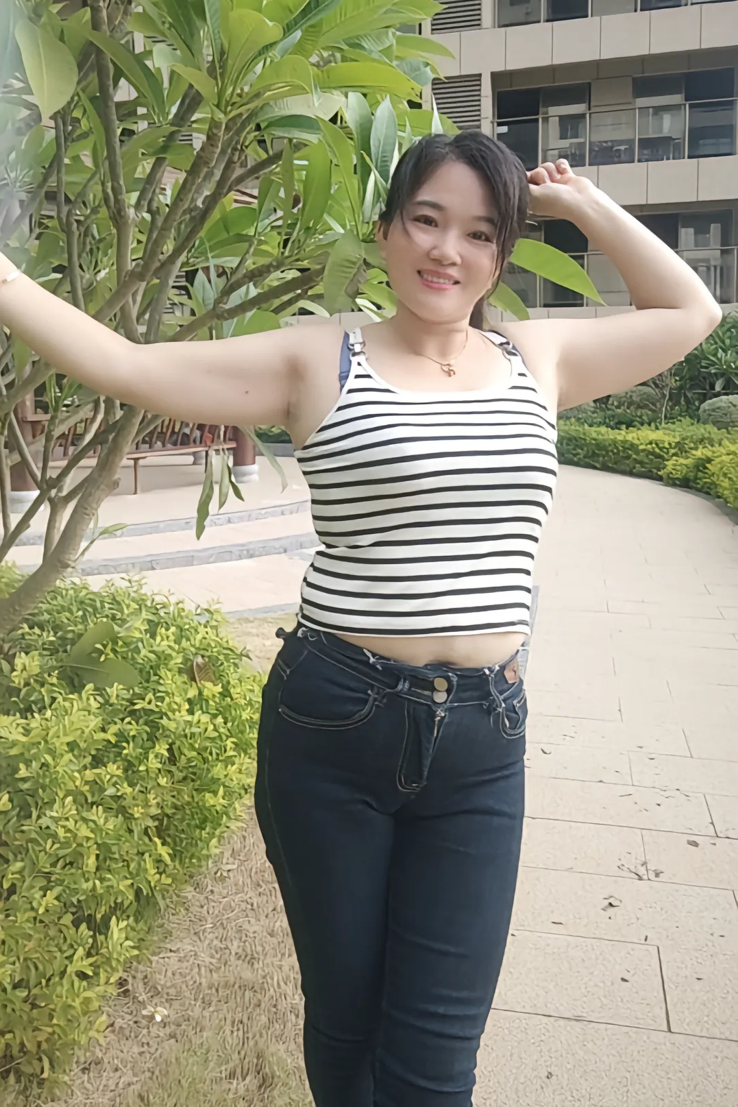 微胖嫂子小区楼下求偶遇#时尚穿搭