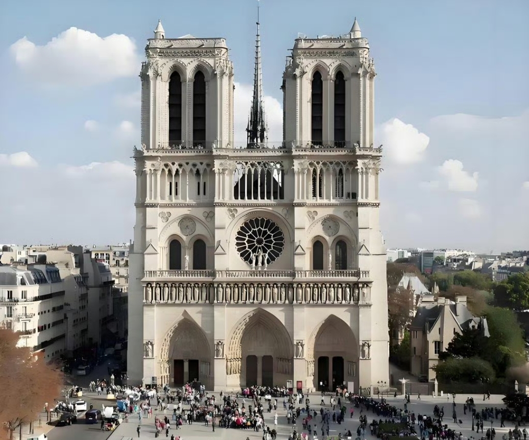 巴黎圣母院将于 12 月 8 日重新开放,教会重申不收门票,北钟楼昨天