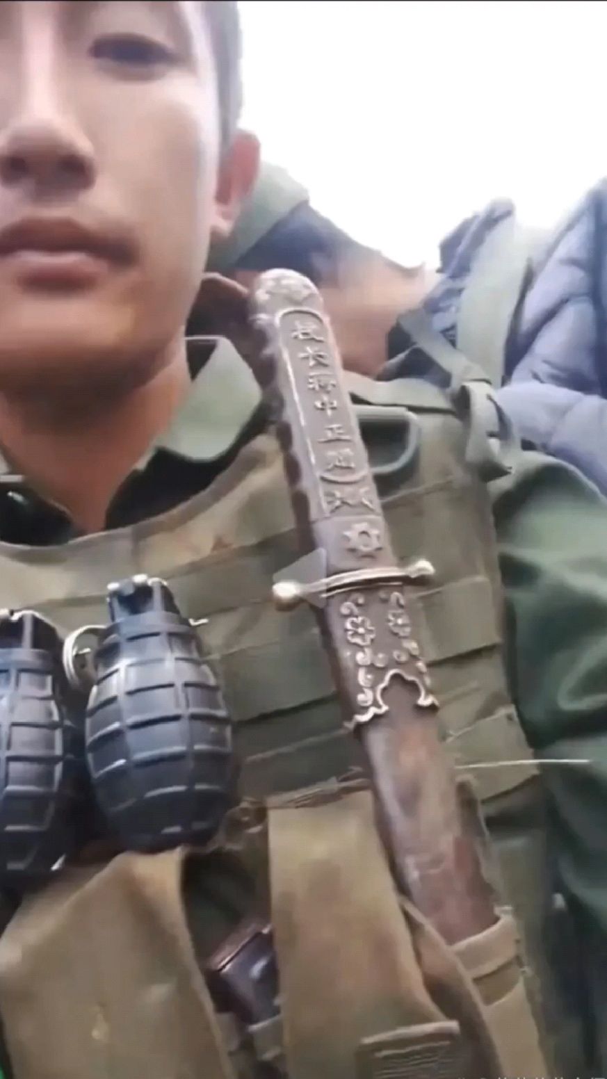 这把剑来历不凡吧