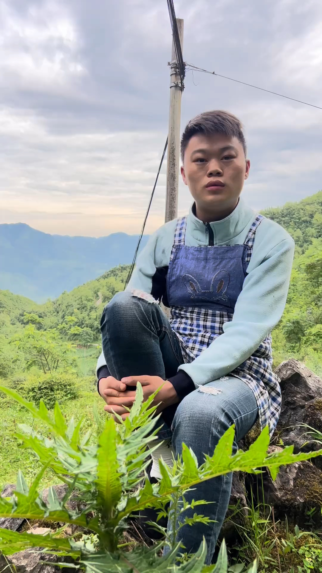 变形计梁训本人