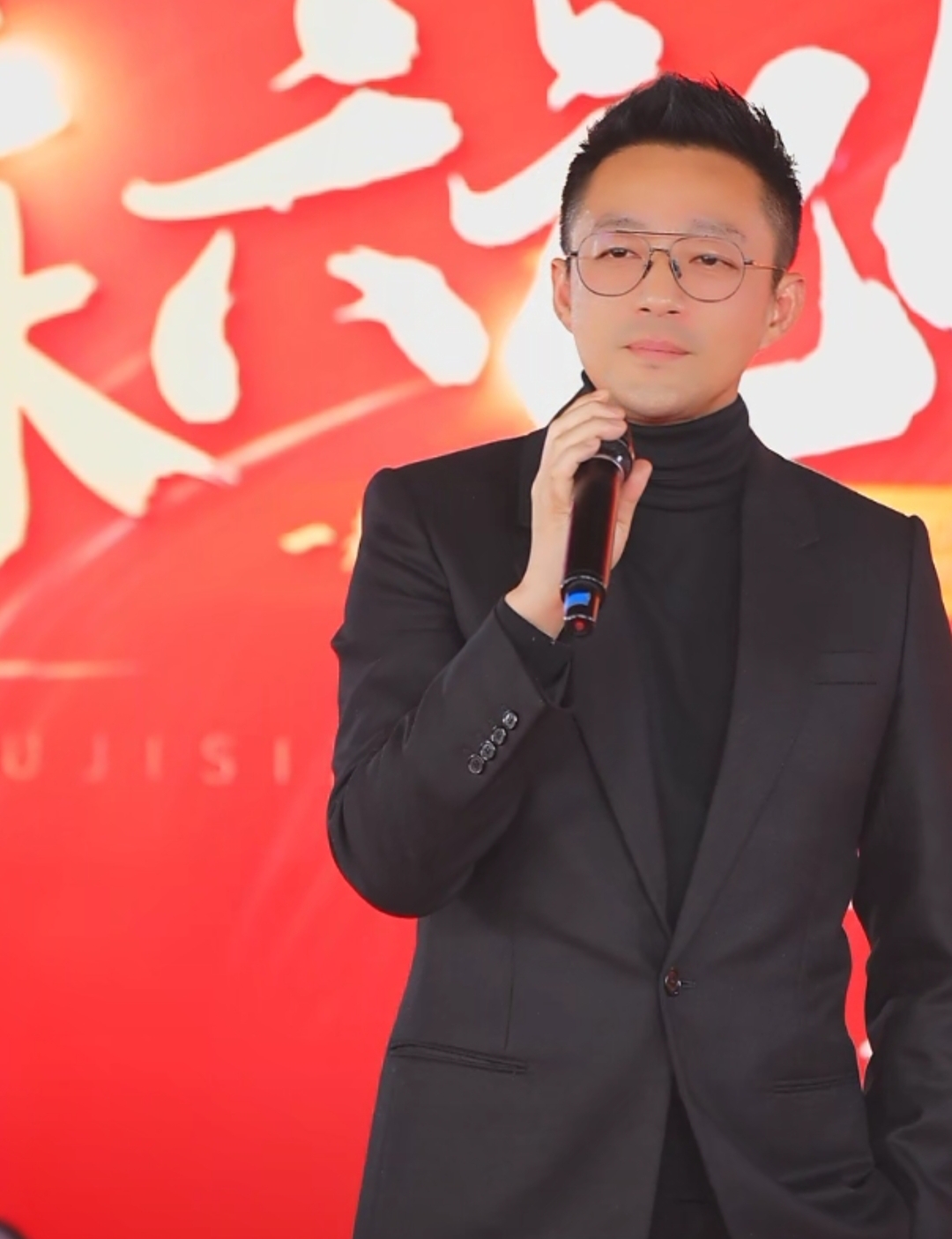 汪小菲太帅气了小梅也很漂亮这才是郎才女貌的一对兰姐非常的喜欢