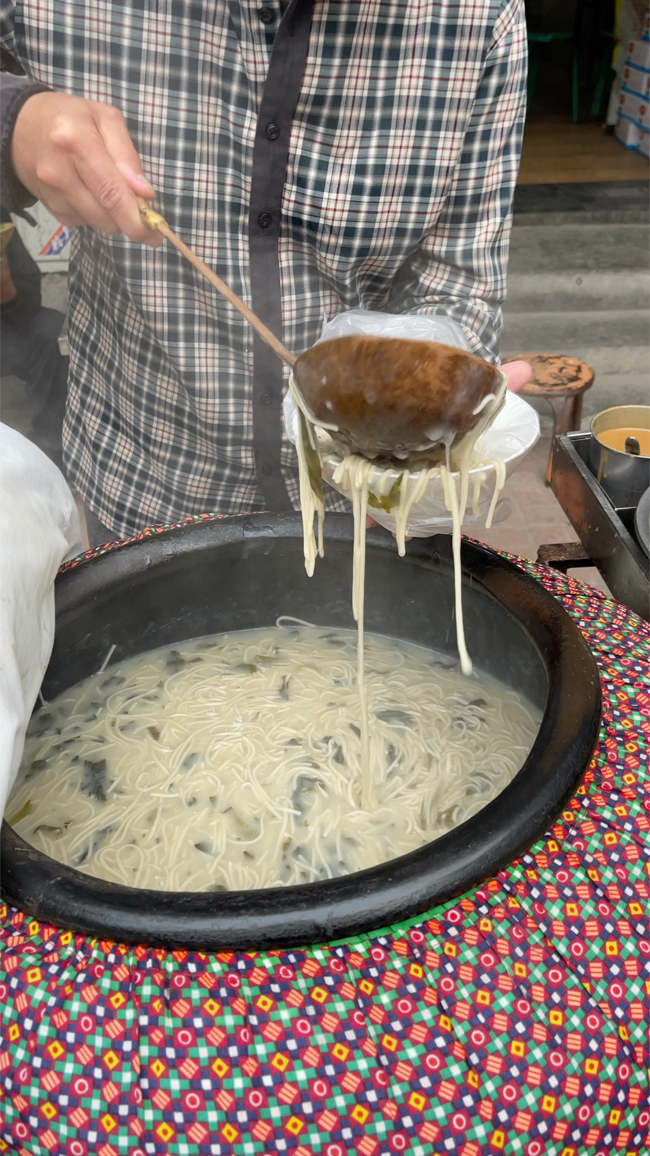 鲁山浆面条图片