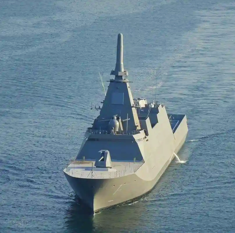 当中国海军开启造舰狂潮时,隔壁的日本海上 自卫队也没有闲着