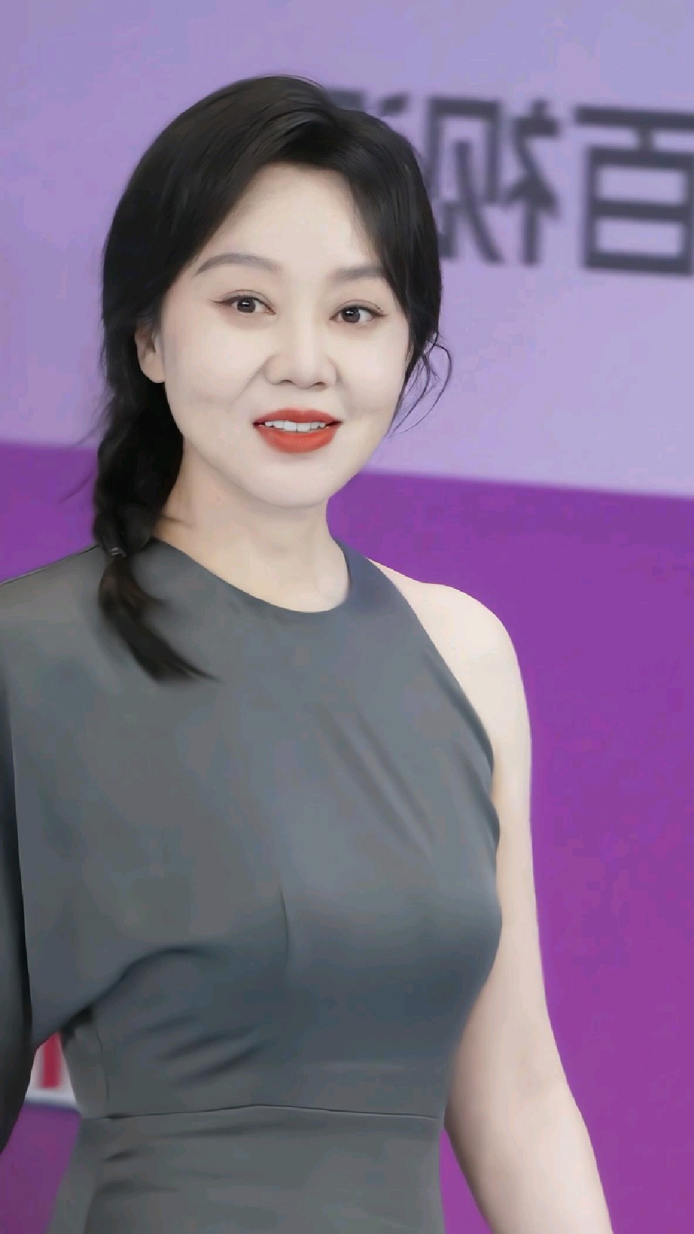 闫妮的魅力,这段镜头就是最好的诠释