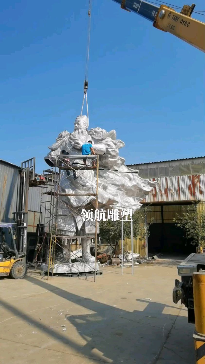 高10米关公雕塑 定制大型关公雕塑厂家 大型佛像雕塑厂 关羽造像
