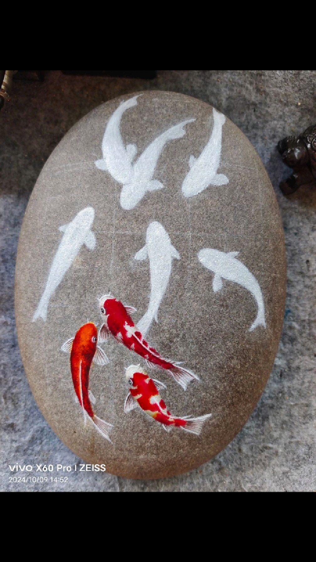 手绘石画九鱼图