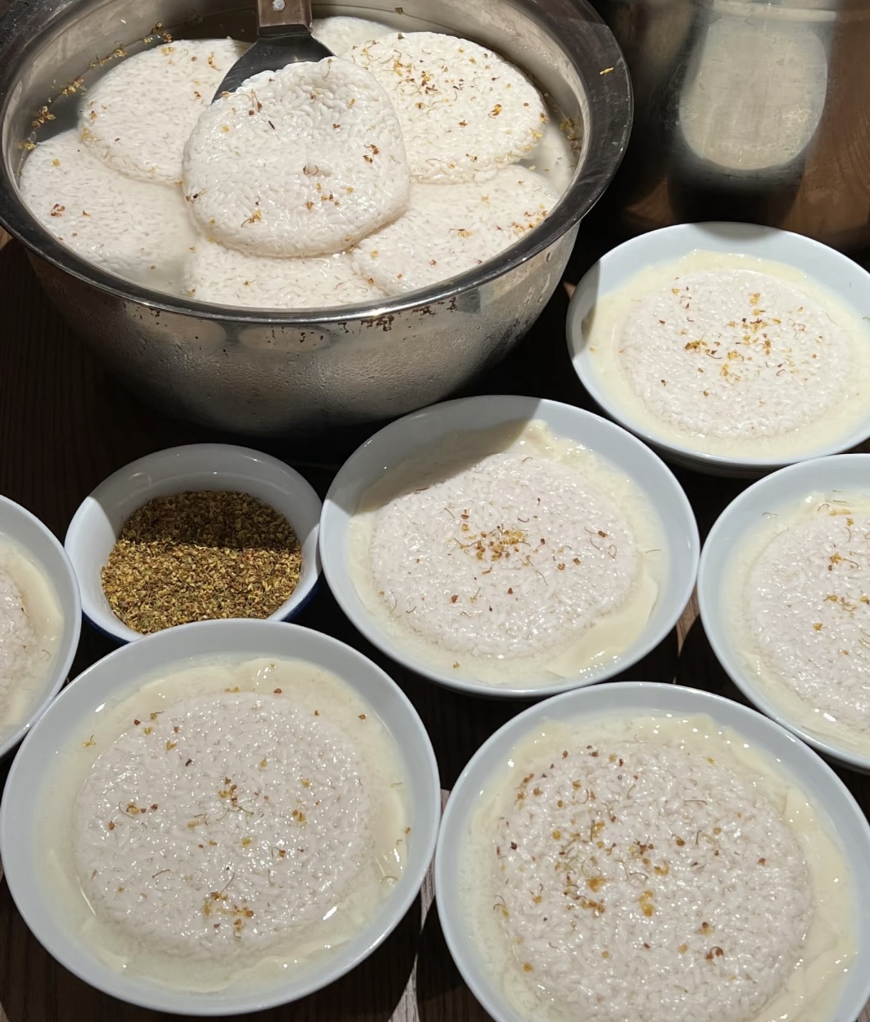 很小的时候去爷爷家,每天下午有个老太敲着绑子来