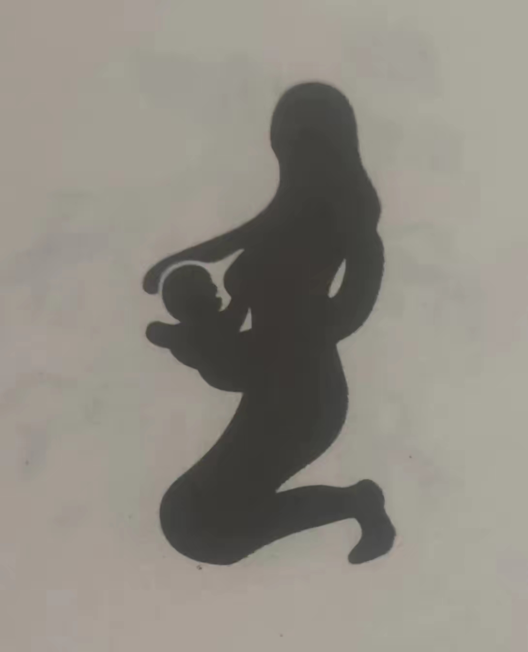 我感觉像"母"字
