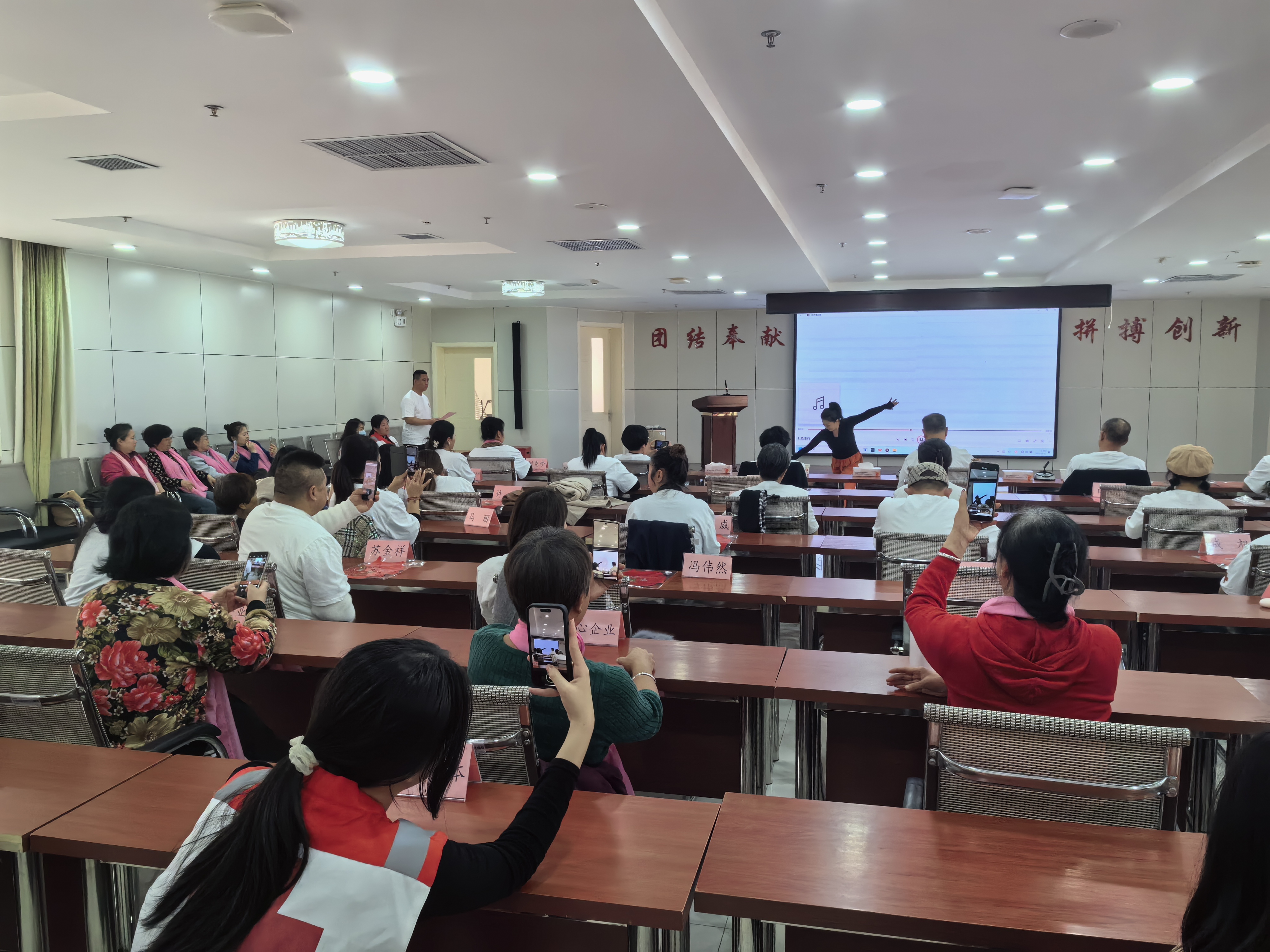 包含廊坊市妇幼保健中心黄牛陪诊挂号的词条