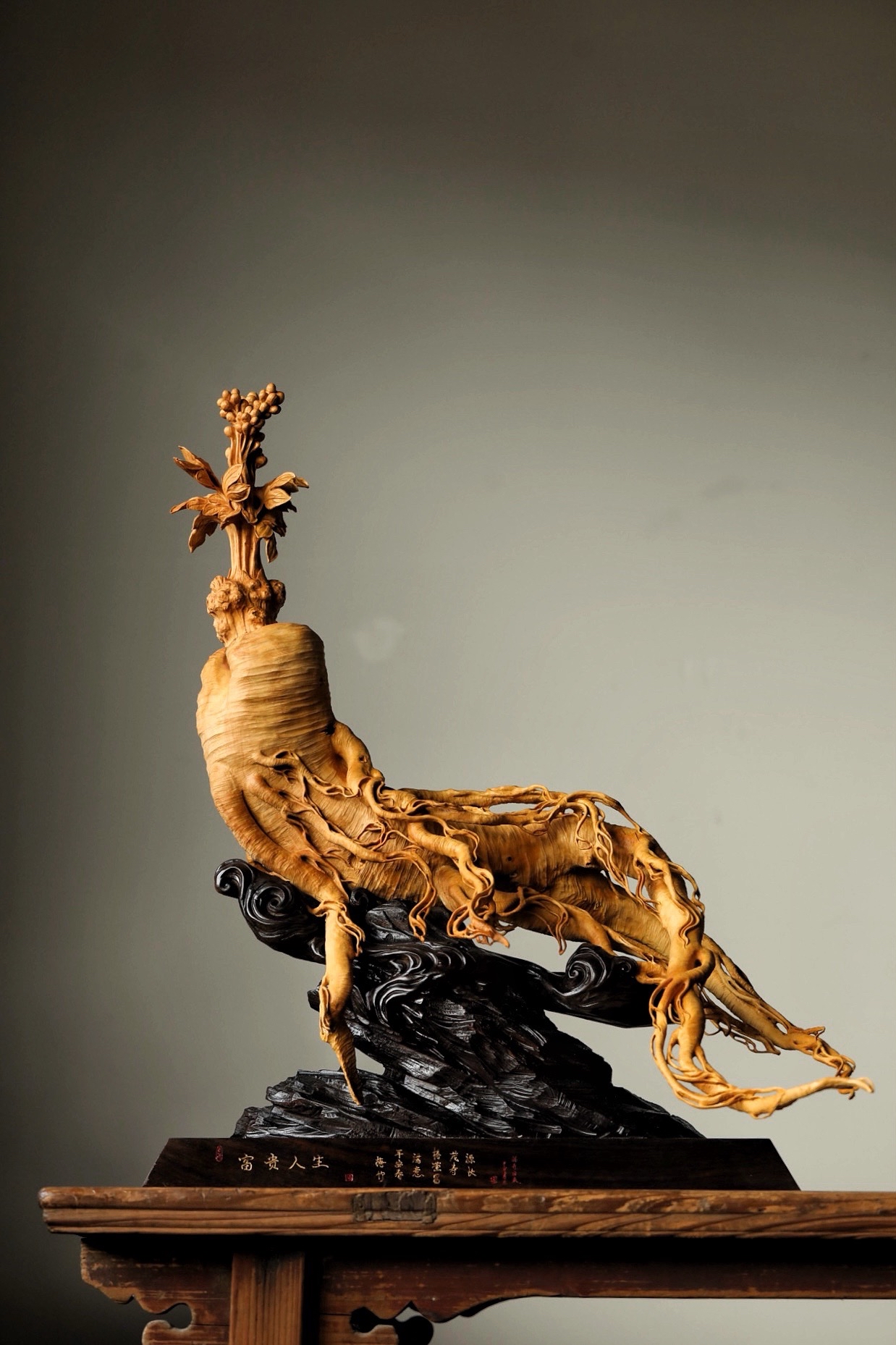 整体规格:55×38×62cm#动态粱蒲钅镜 木头雕刻木刻人参图案黄杨木刻