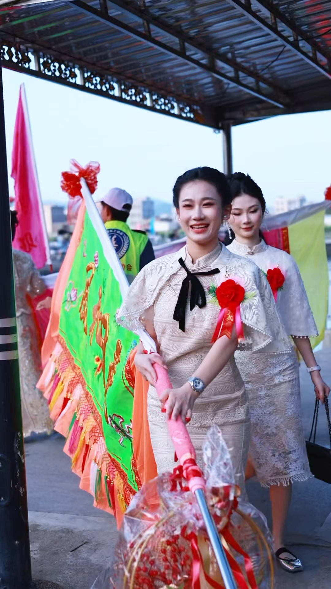 张府两位千金闪耀光芒 #潮汕女孩 #潮汕标旗 #气质美女