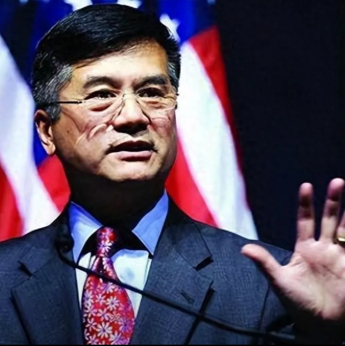 骆家辉为啥这么双标?