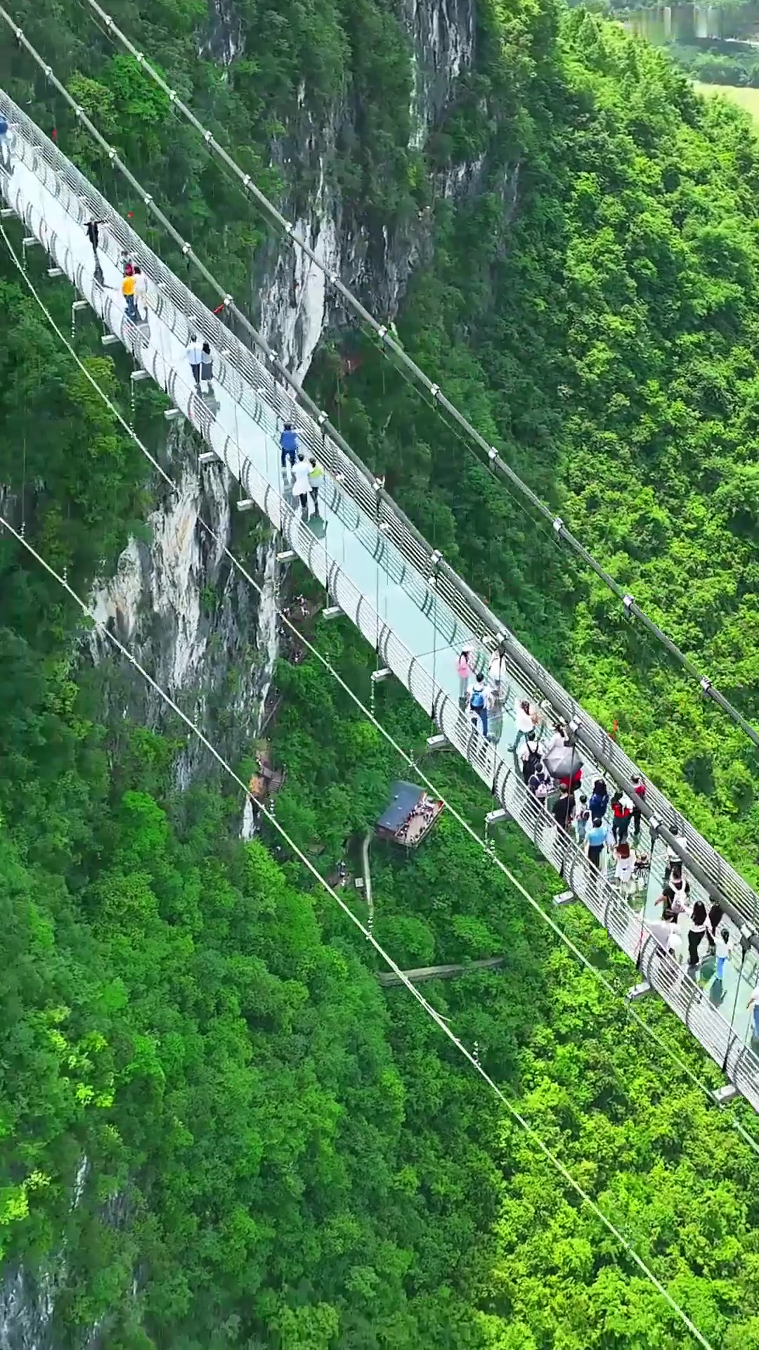 端午旅游,广东清远峡天下风景区,群峰耸立,峡谷幽深,绝壁奇险