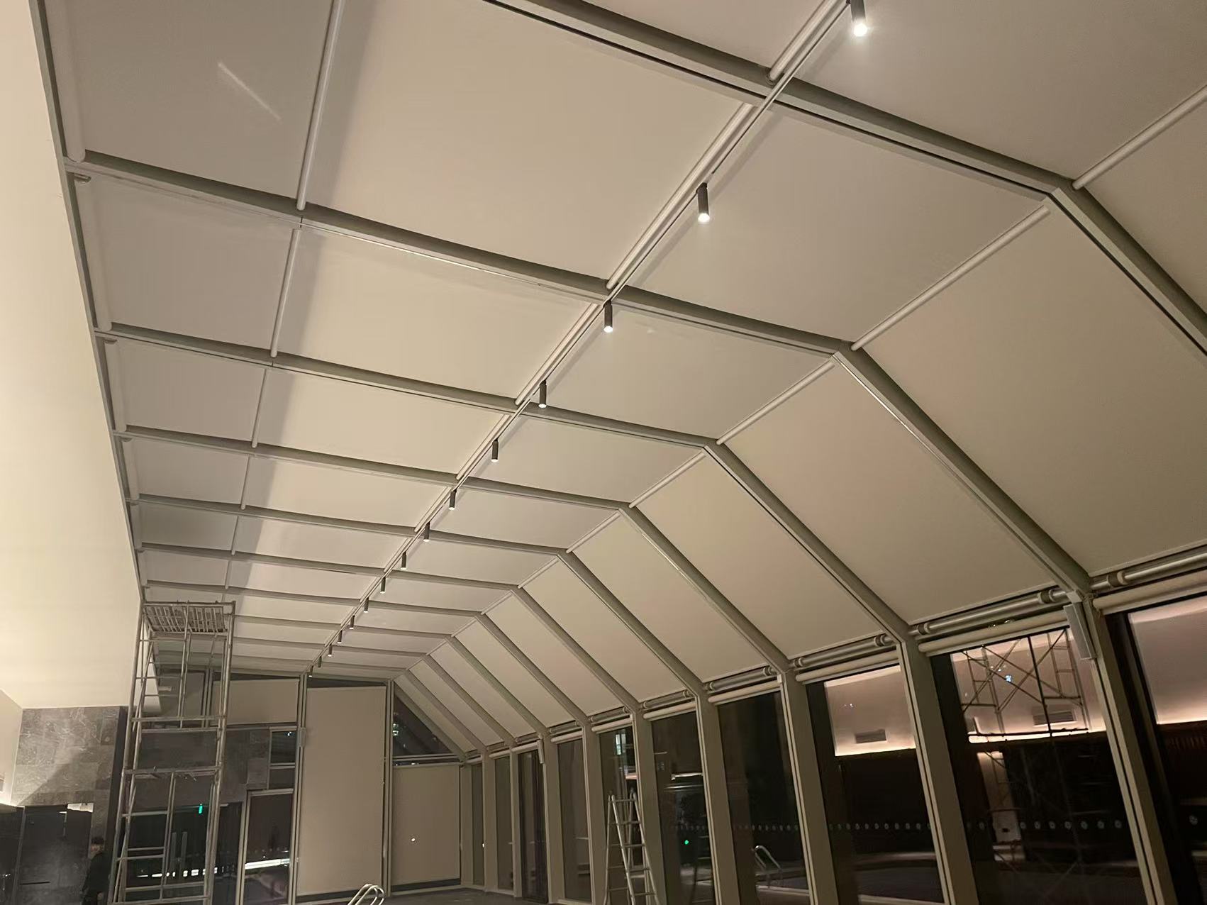 河北张家口康保电动天棚帘