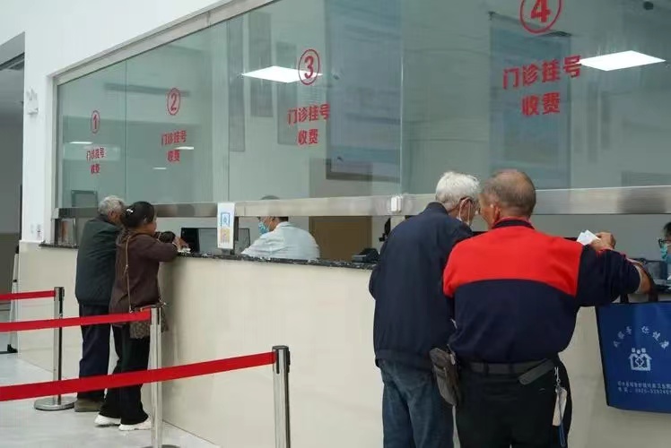 友谊医院代取报告代挂号多科室就诊合理安排时间，高效看完的简单介绍