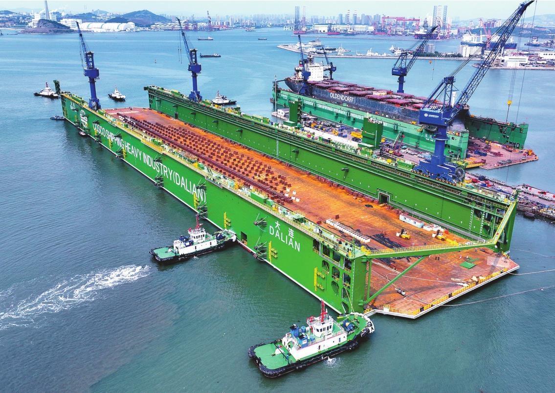 6月9日,经大连中远海运重工加长升级改造