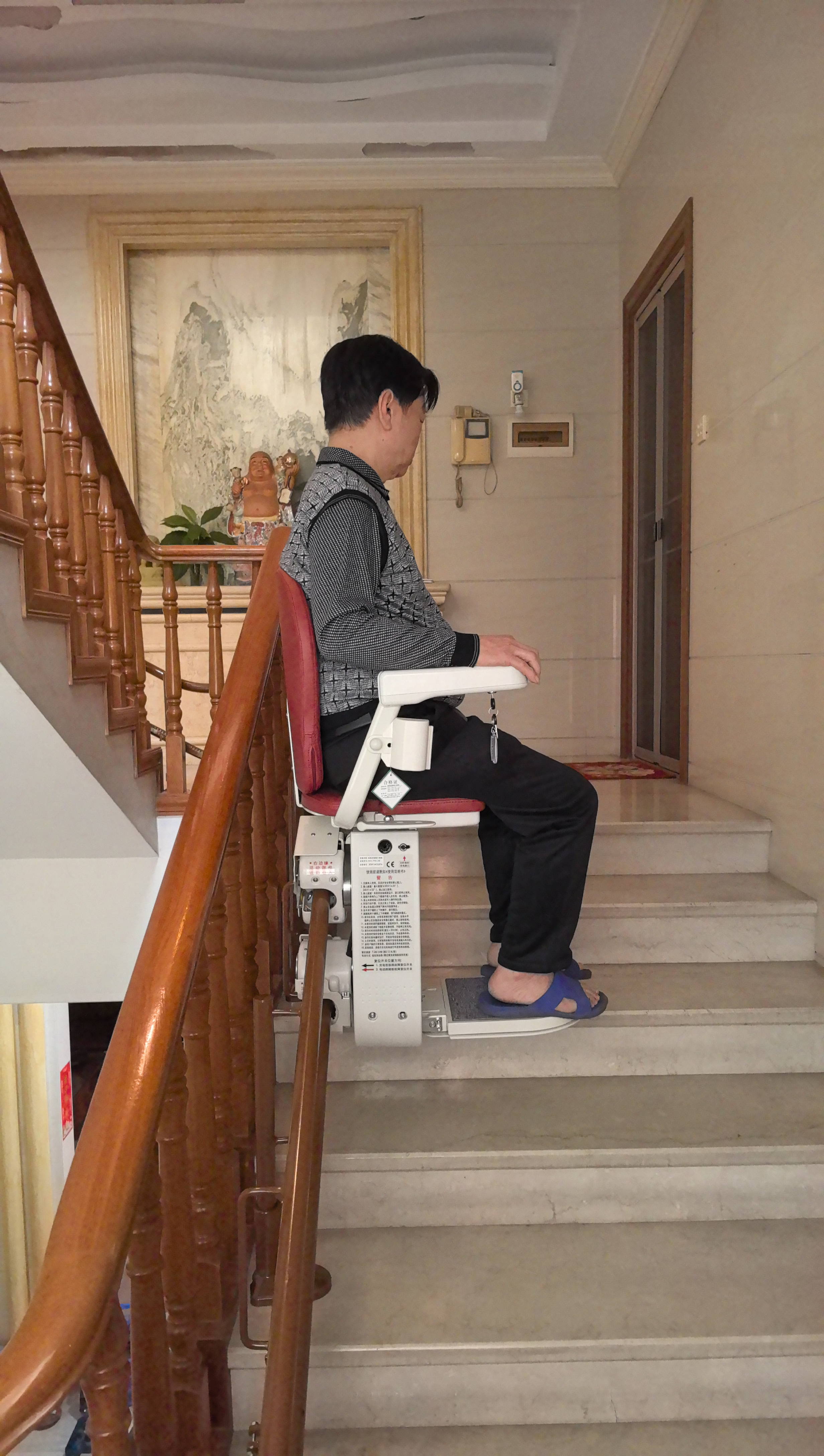 座椅电梯就能完美解决这个问题～今天就来给大家盘一盘中国座椅电梯