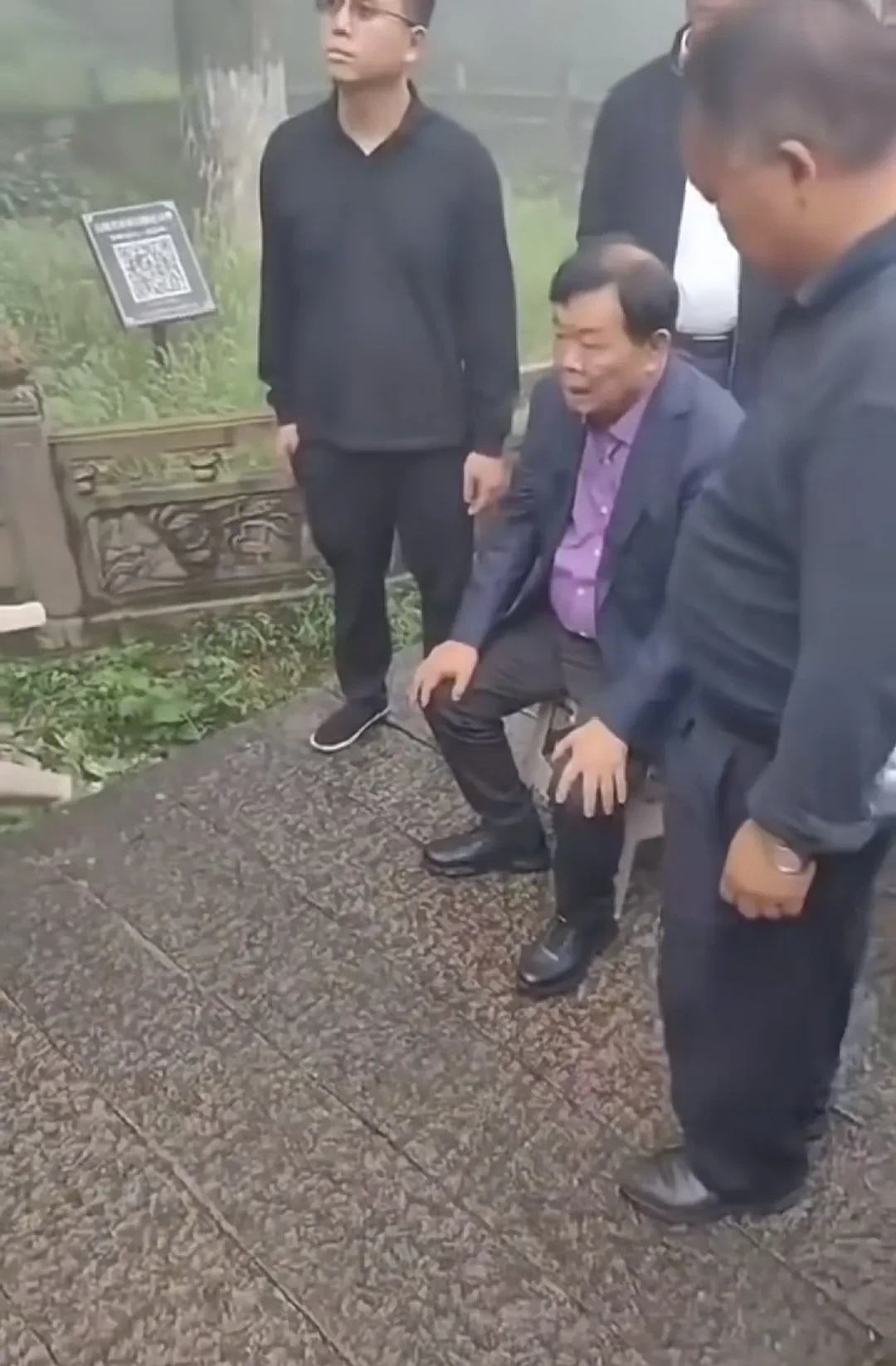 曹德旺的虔诚,大佬中无出其右!