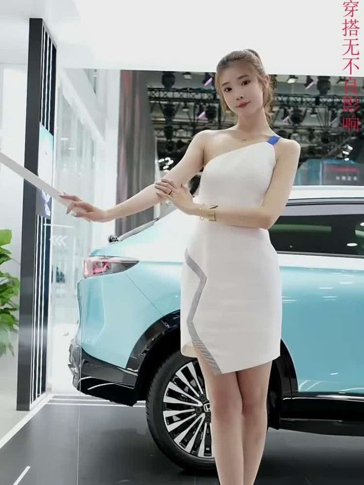 刘刘依依,汽车,车模,好看视频