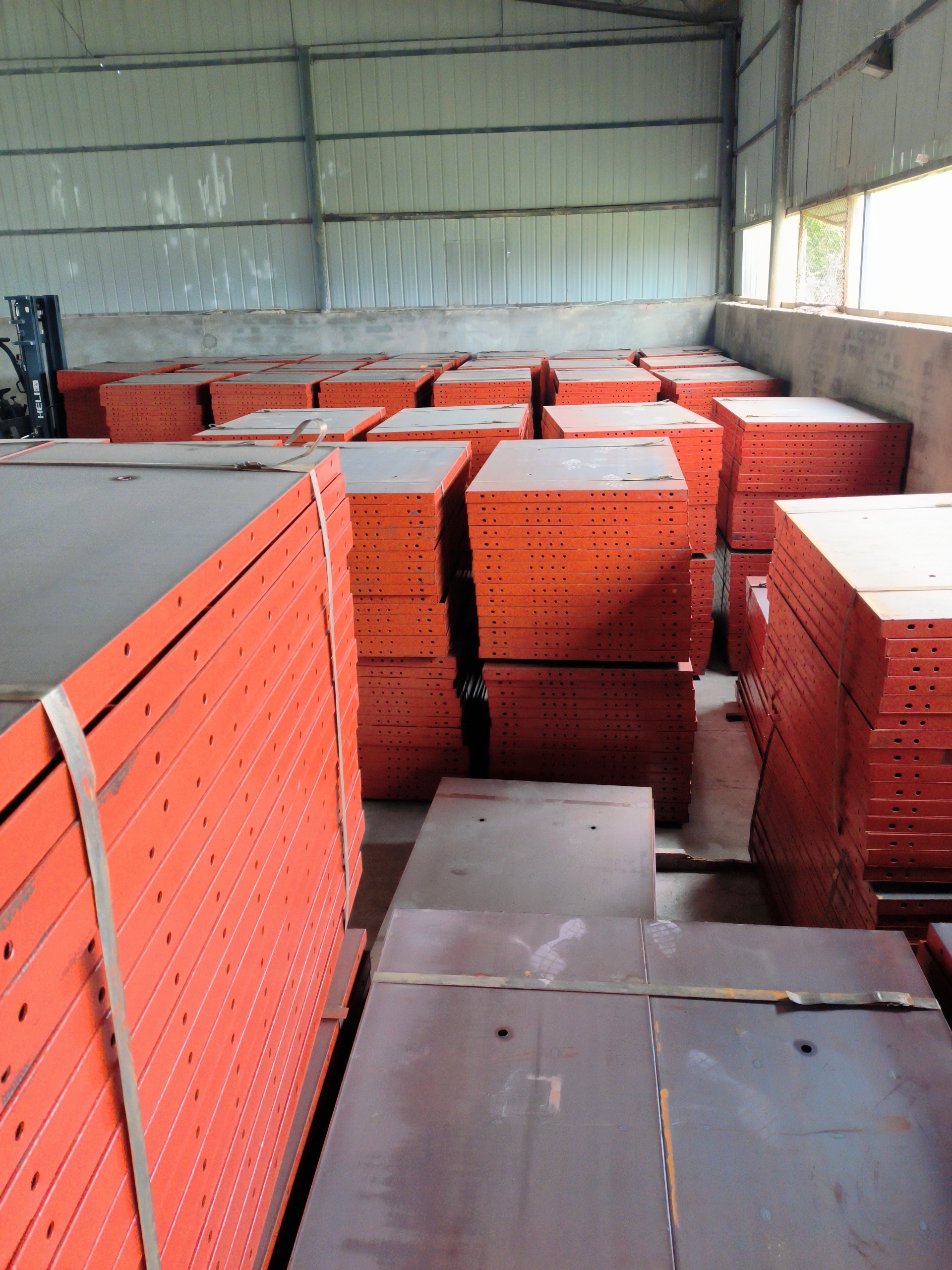 建筑混凝土模板成都铁兵钢构模板制造有限公司14厚的模板图片模板外观