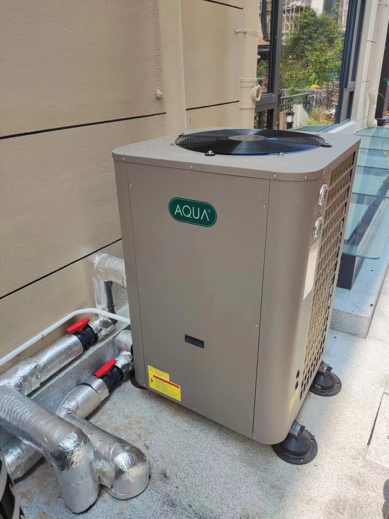 游泳池加热设备,听起来是不是觉得很酷?