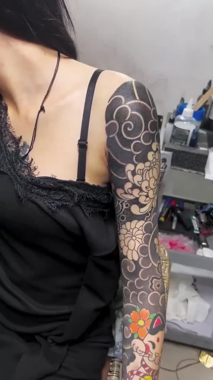 女生花臂上色,要是彩色效果更好