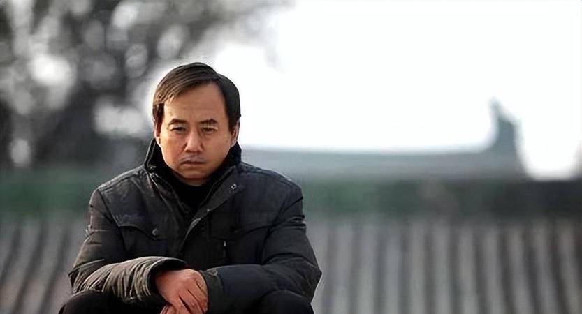 在一次比赛中,他苇青儿子照片苇青儿子毛孩简历炊事班的故事演员 毛孩