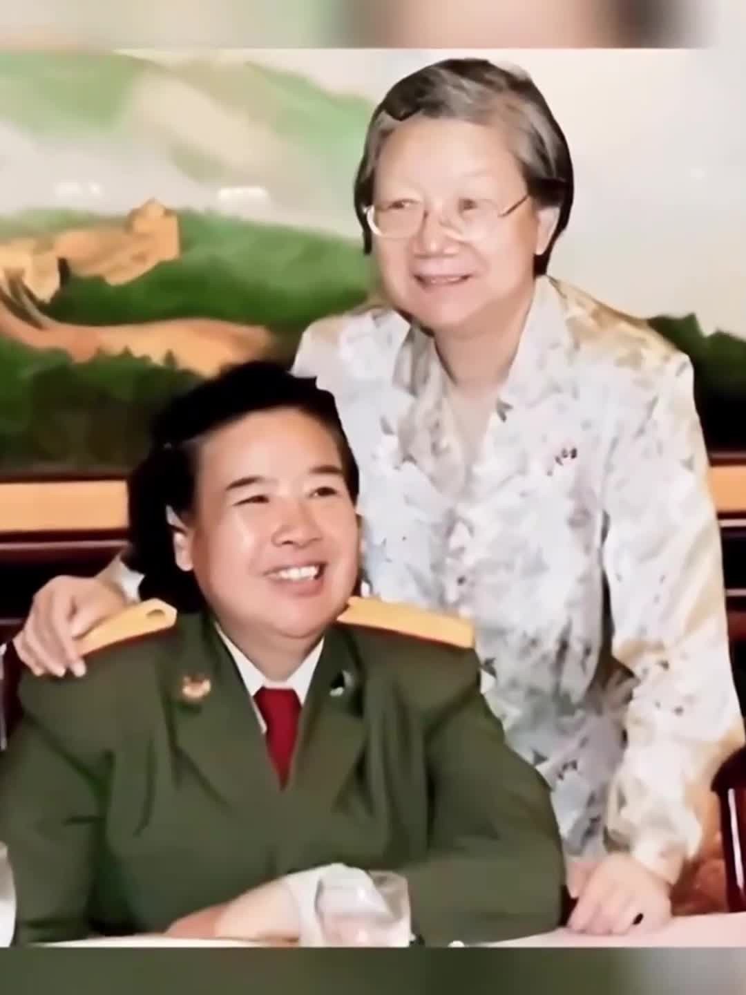 姐妹情深的刘思齐和邵华