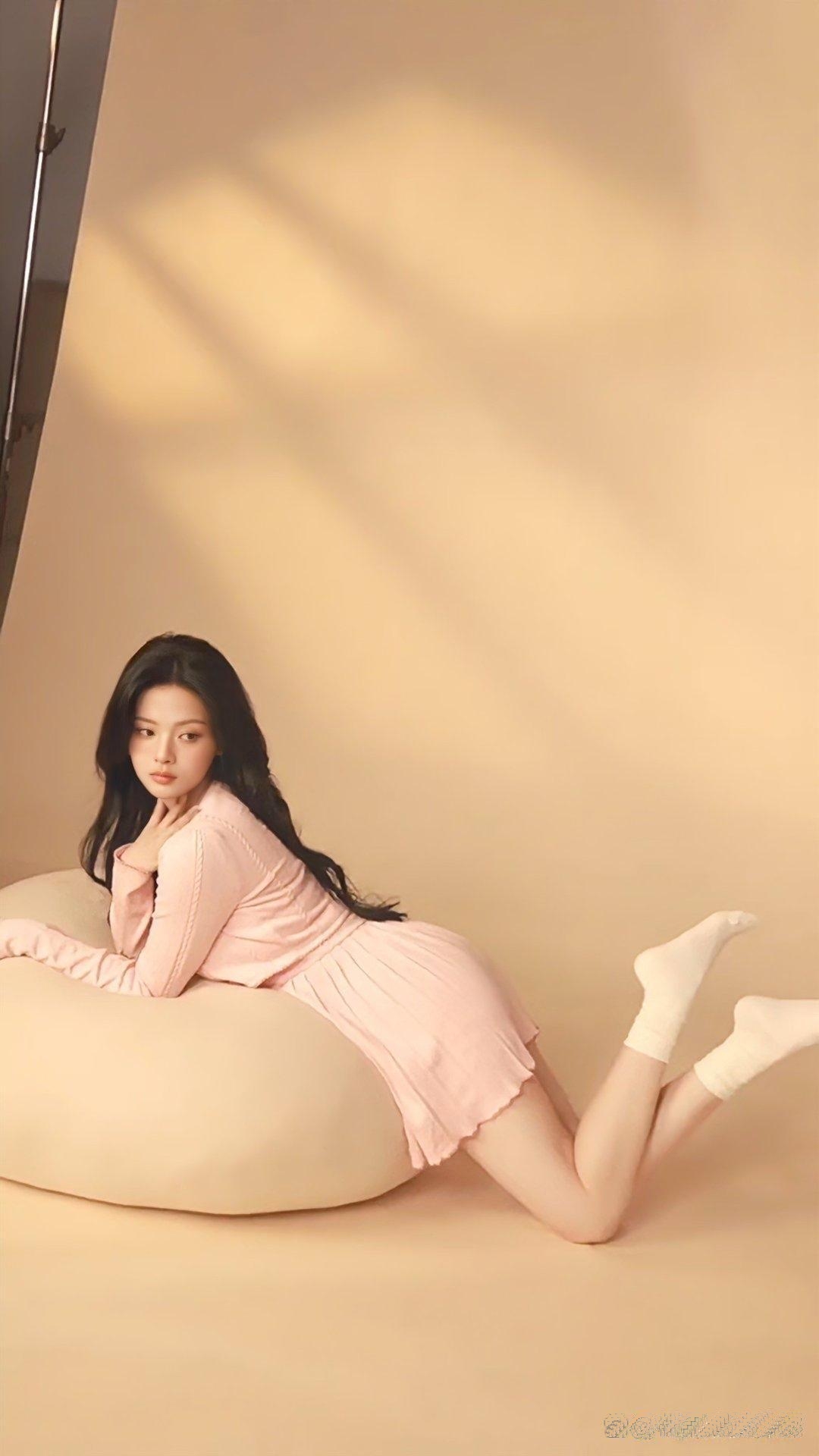 杨超越代言棉竹屋啦