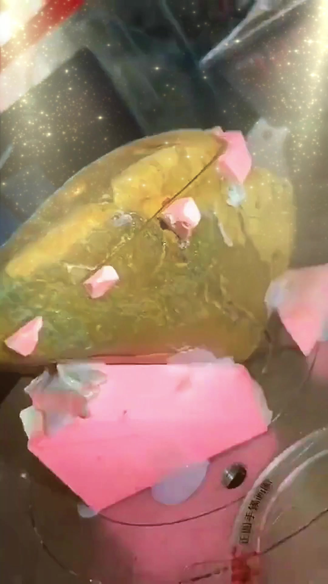 粉色翡翠原石(粉色翡翠的功效和作用)
