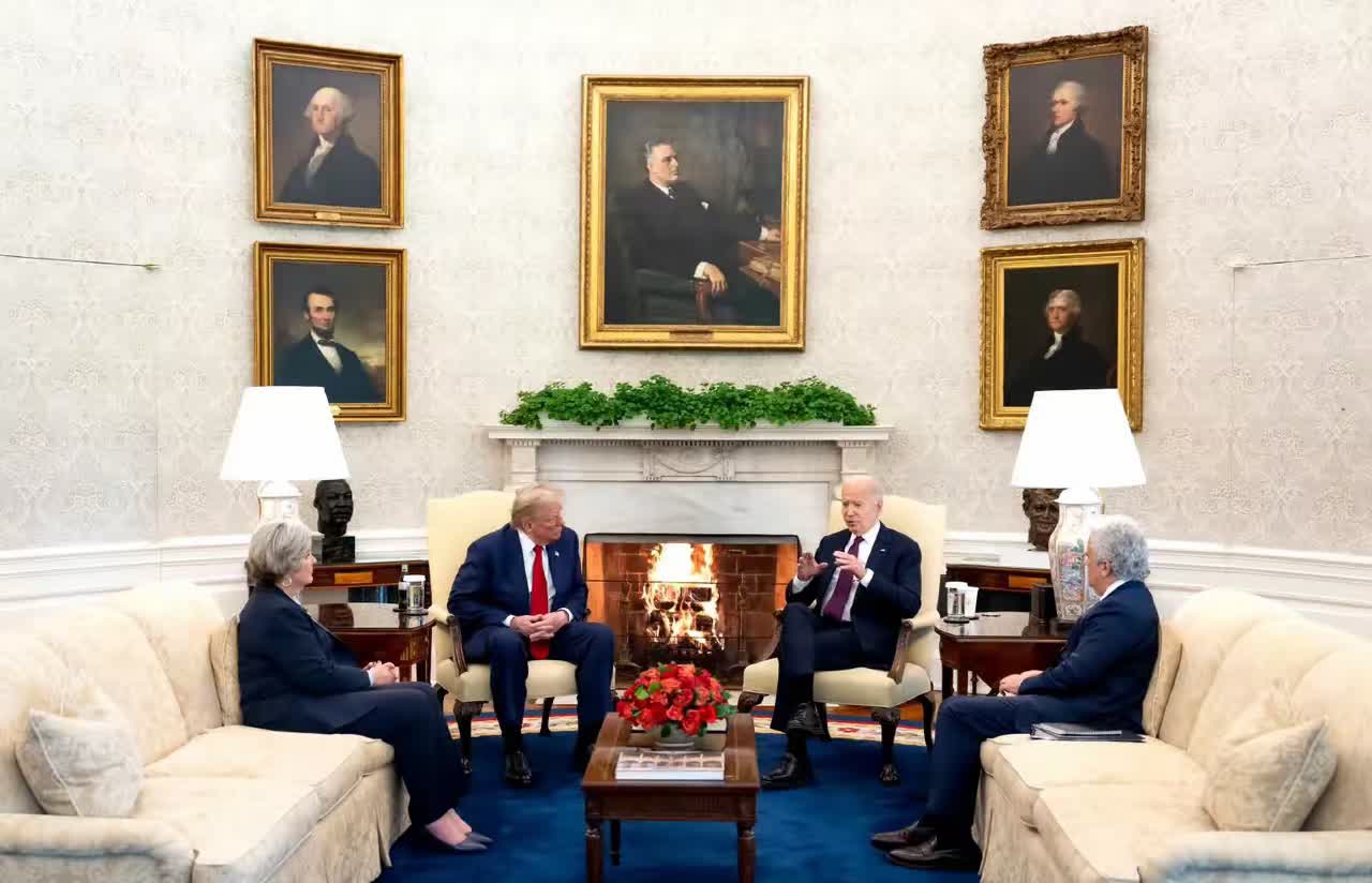 ,相当于两个房间美国政府办公室美国总统办公室