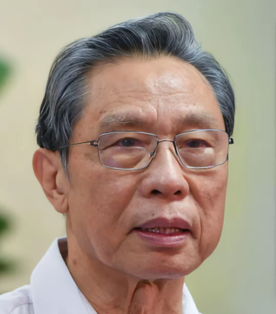 国家贡献奖的医生抗击新冠教授疫情80多岁