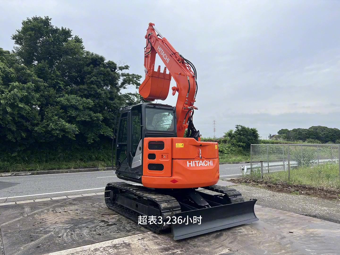 2017年二手日立zx75us-5b小型挖掘机,抄表3236