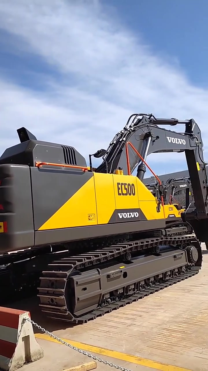 沃尔沃500挖掘机 (1)