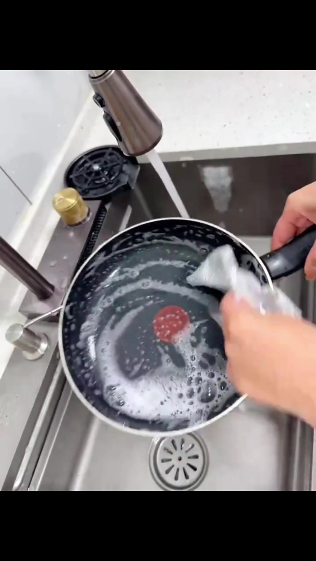 吃饭用的东西,一定要洗的干干净净,这个洗碗布你准备了吗