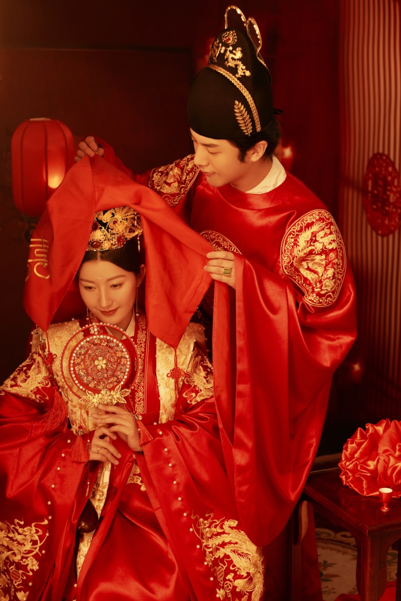 中式喜嫁婚纱照不仅仅是一场婚纱照,更像是一场穿越