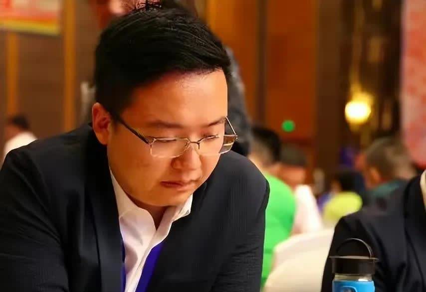 ①郑惟桐不是在清华吗?