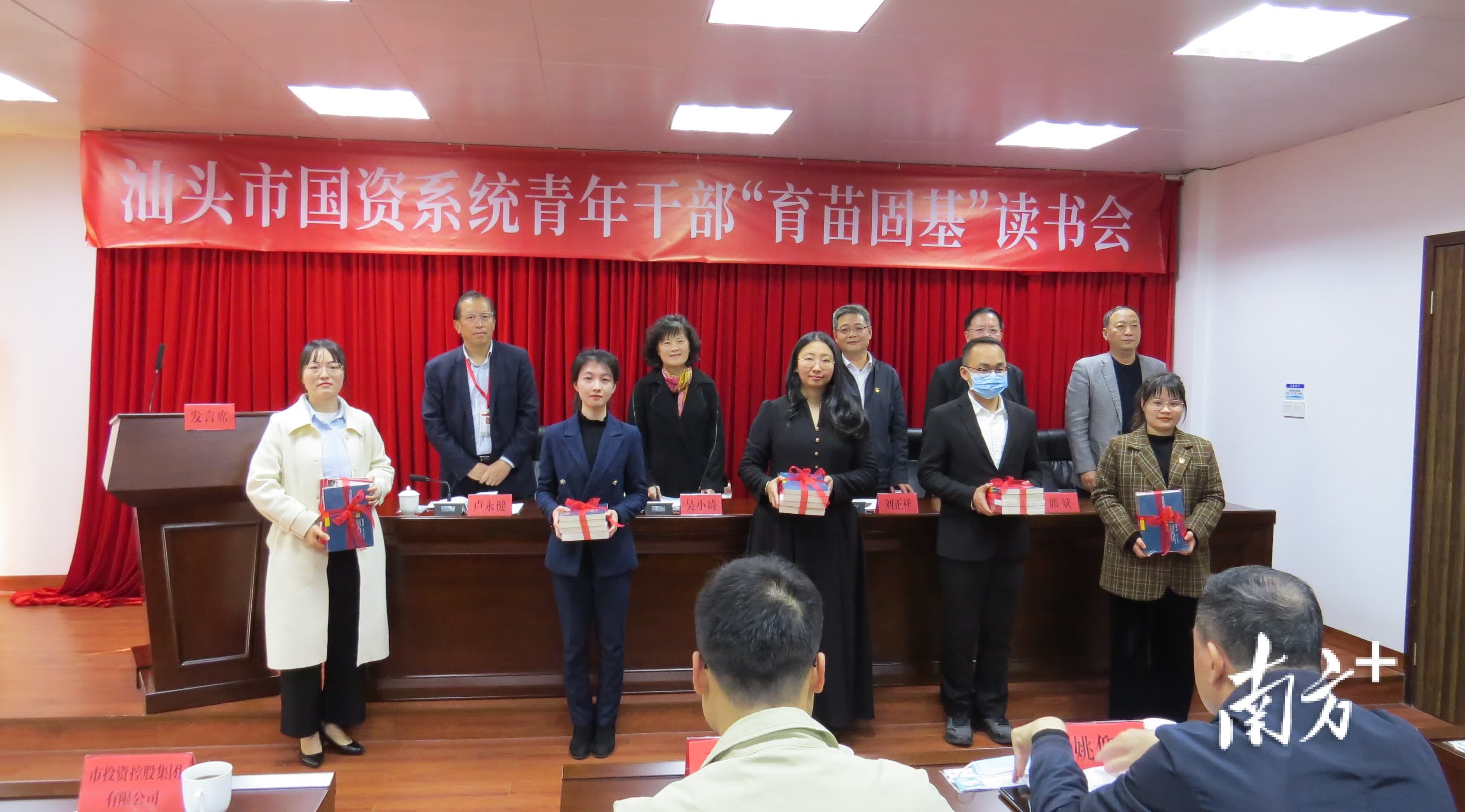 承办方可抛难题,寻求聚智共商,特别是有的聘请地方