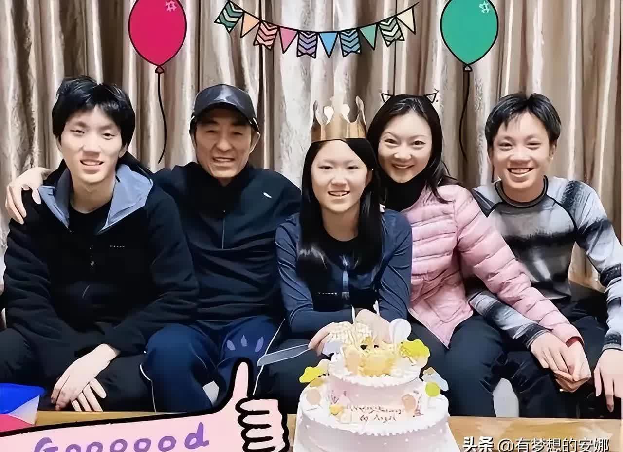 校长的女儿24岁.与这有钱老男人结婚