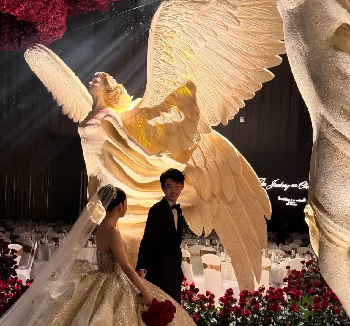 大多数有王圣迪姐姐结婚照安踏千金婚礼八马公子安踏千金婚礼