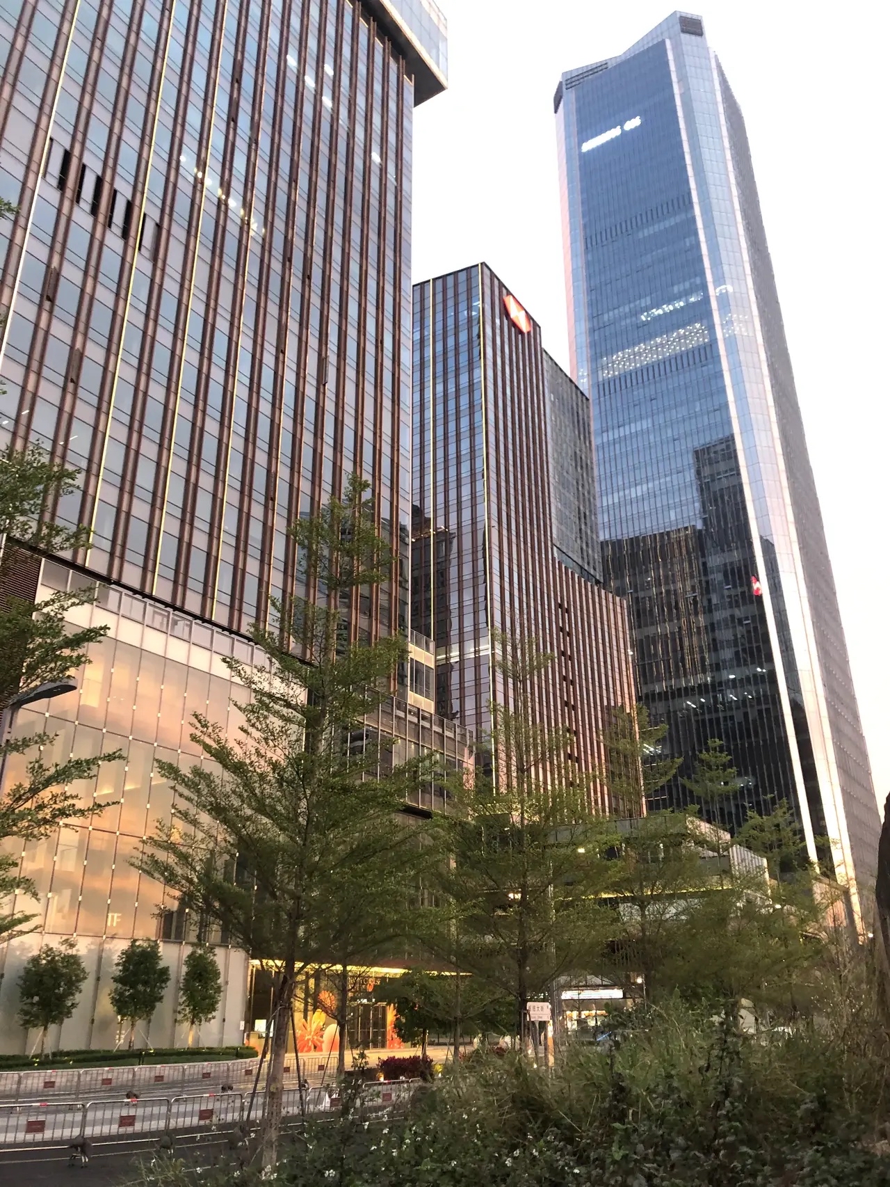 最后悔年轻时没好好存钱!