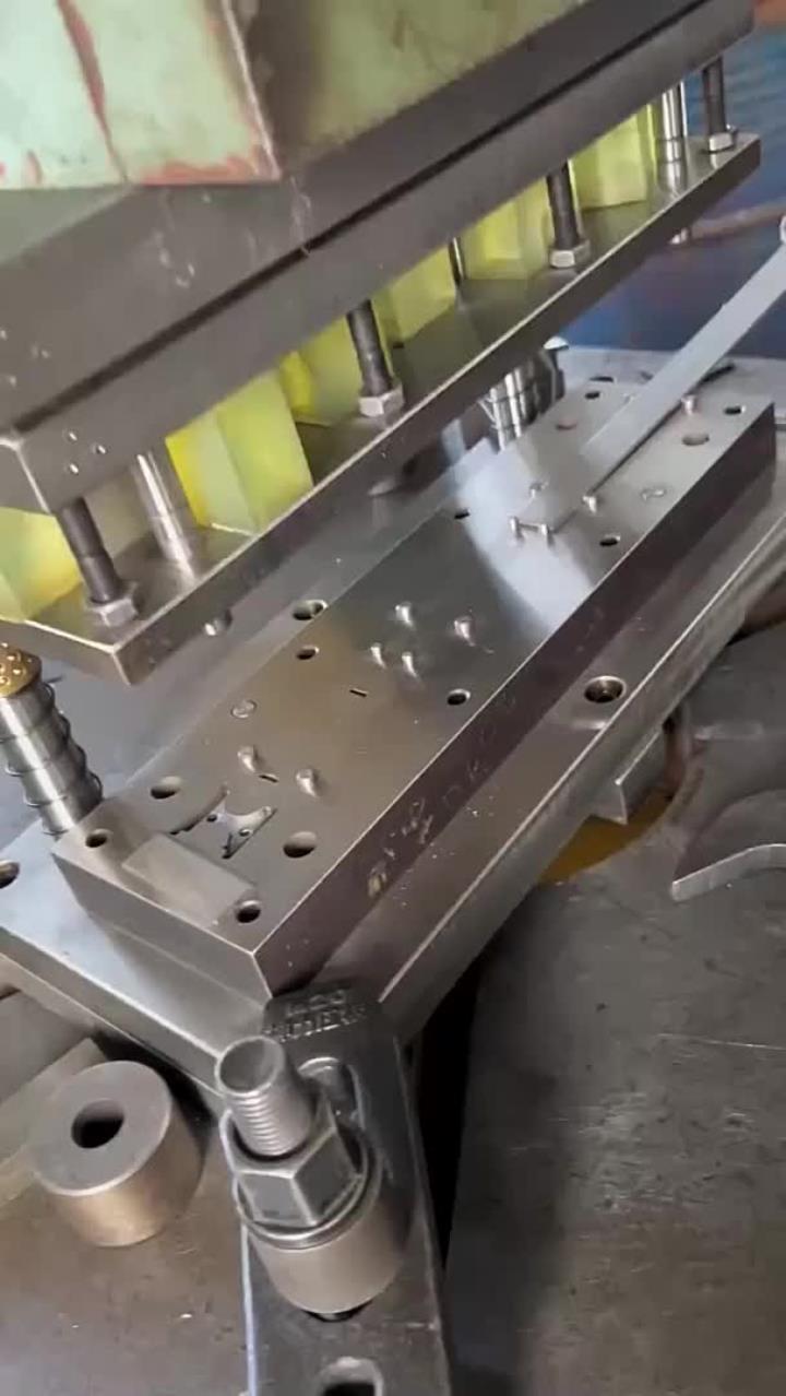 冲压一次成型,太方便了