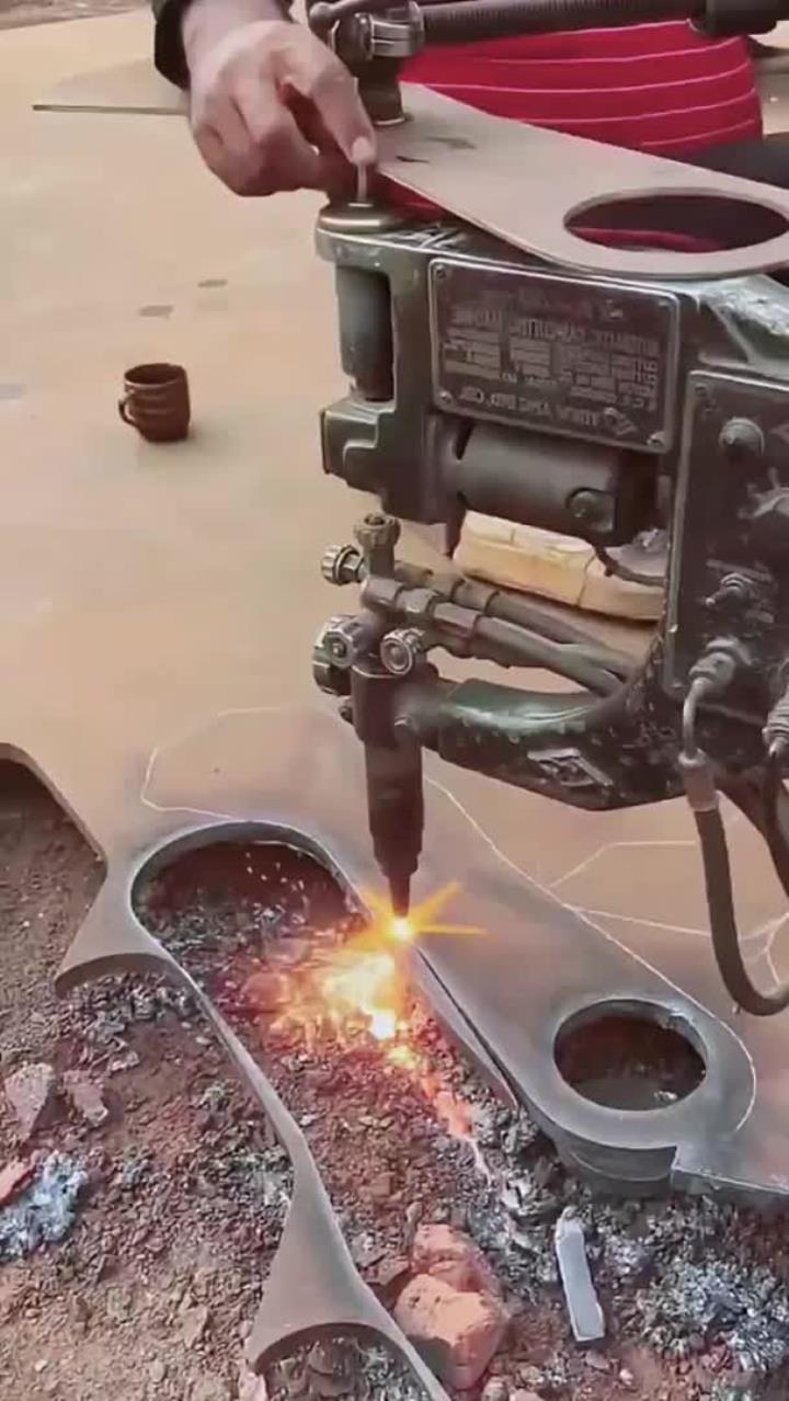 仿形氧气切割钢板