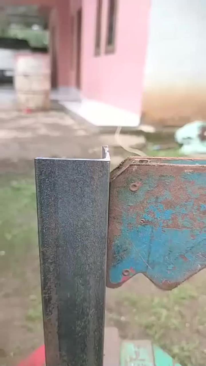 两块角钢完美相接的方法