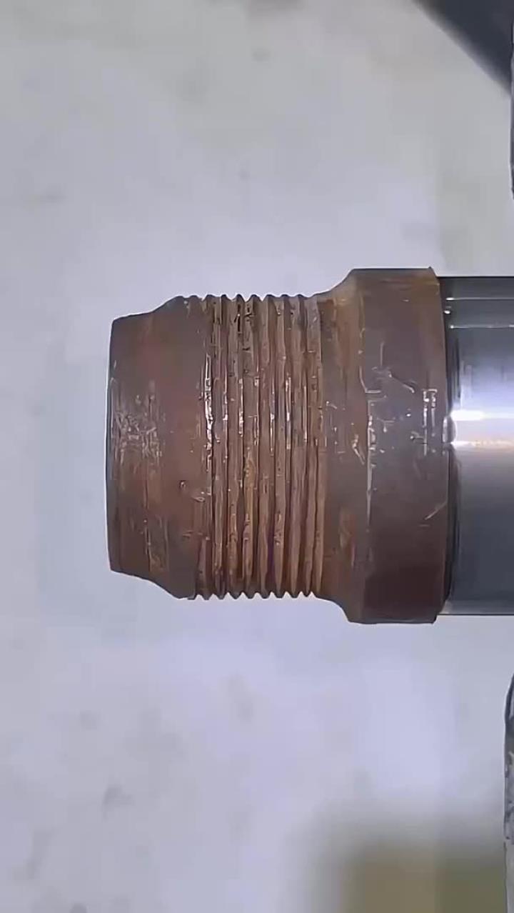 螺纹磨损坏了,再加工一下