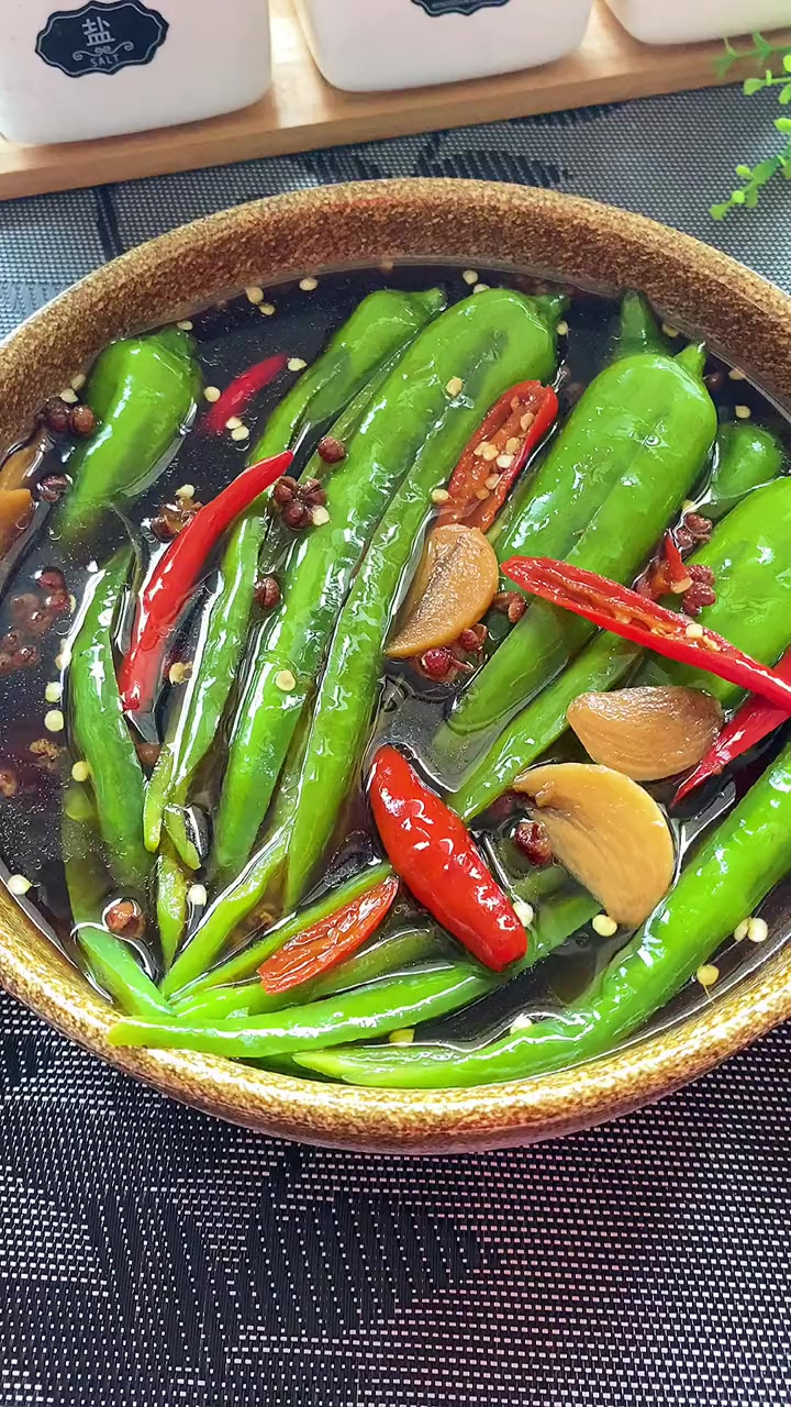 酱辣椒这样做,一锅米饭都不够,我家每周做3次