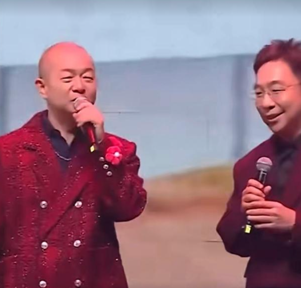 包含马化腾转发文章称要“收紧队形”的词条